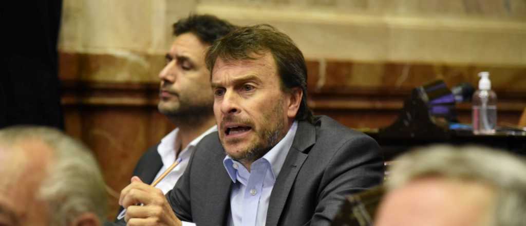 Nieri: "Tenemos que honrar las deudas y empezar a ser más serios"