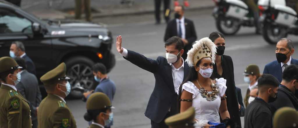 Video: el abrazo de Boric y Piñera en el traspaso de mando en Chile