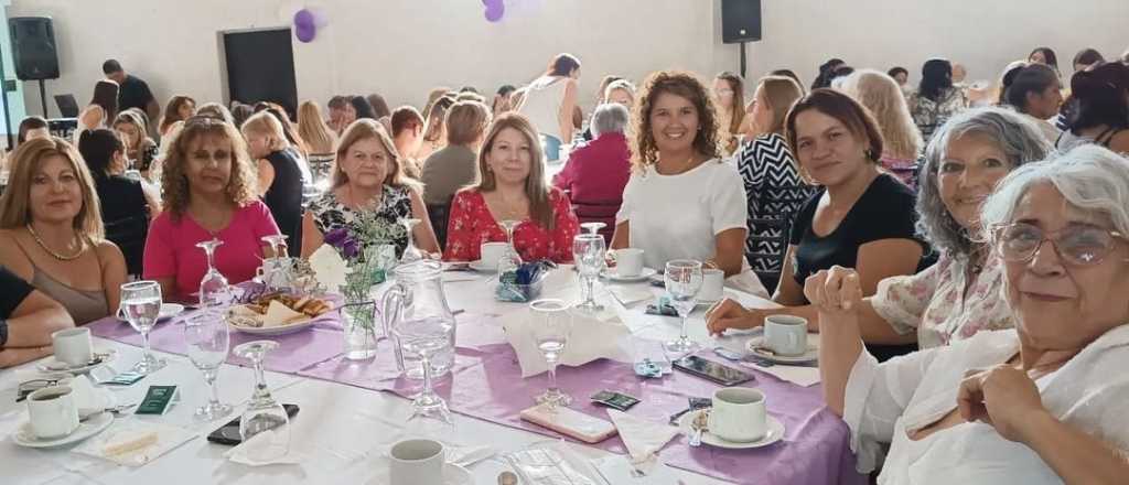 En conmemoración del mes de la mujer, reconocieron a referentes de Maipú