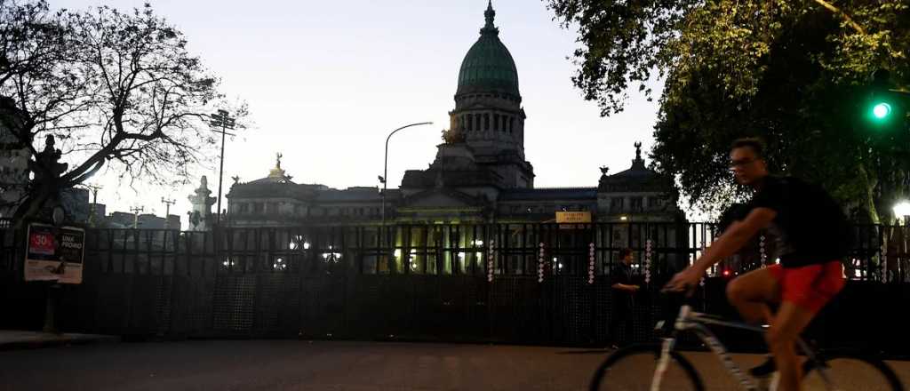 Congreso vallado para la sesión del Senado por el Acuerdo con el FMI