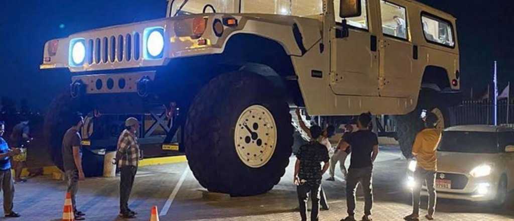 Impresionantes imágenes del Hummer más grande del mundo