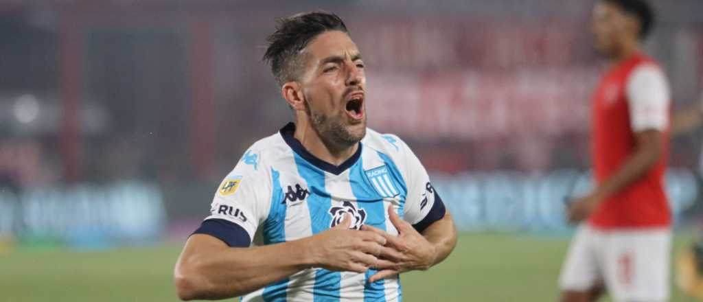 Racing ganó el clásico ante Independiente y es líder