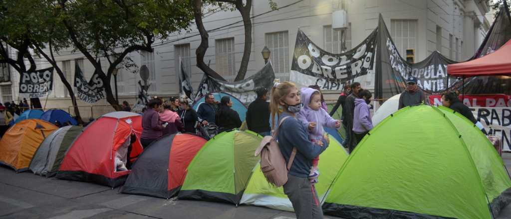 El Polo Obrero dice que están jugando el rol que debería jugar la CGT