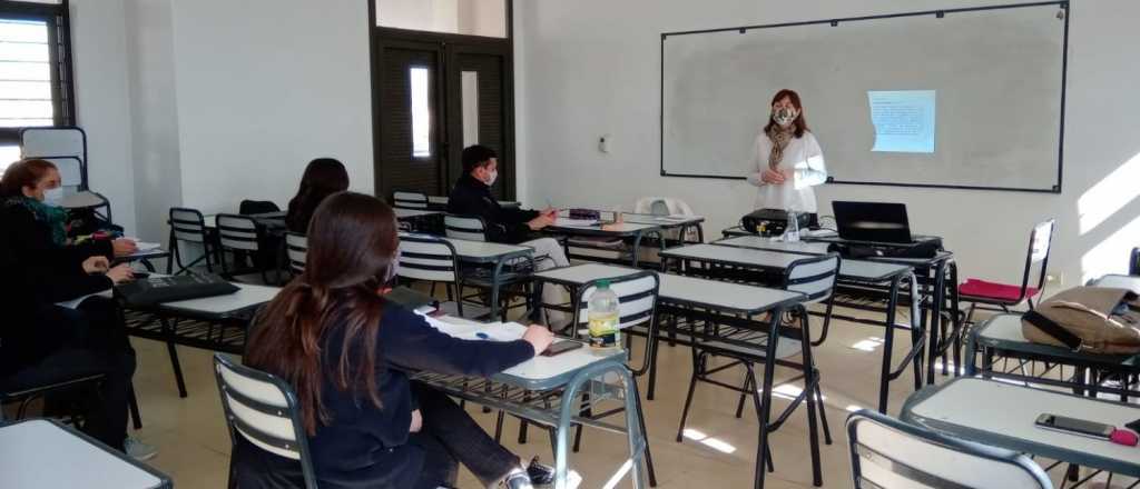 Le devolverán el día a los docentes que fueron a trabajar este viernes