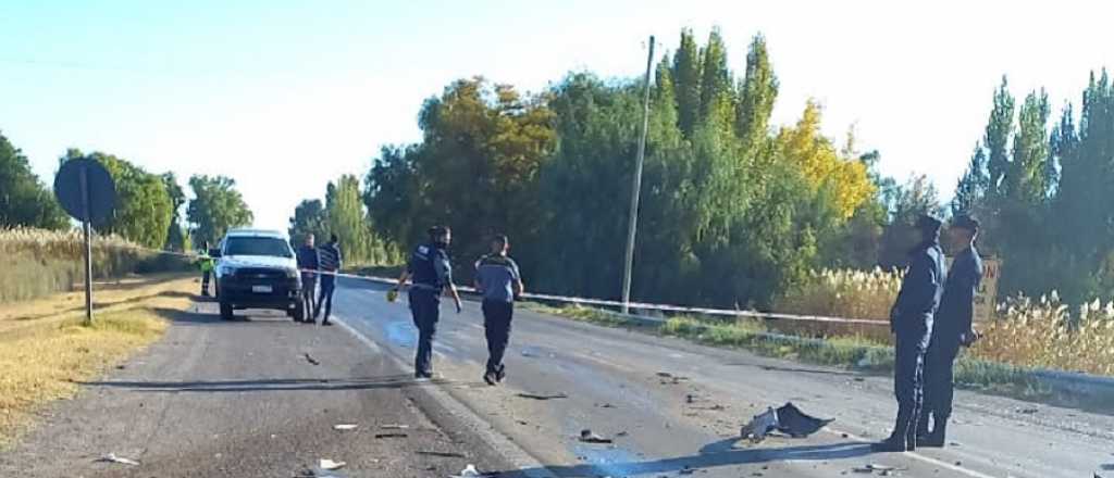 Una mujer murió en San Carlos tras un choque entre un auto y un camión