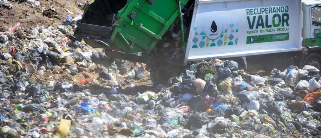 Encontraron el cadáver de un bebé en un camión de basura en Córdoba