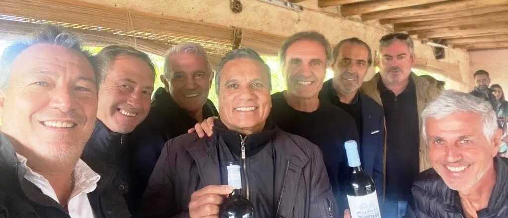 Los campeones de 1986 presentan su vino mendocino