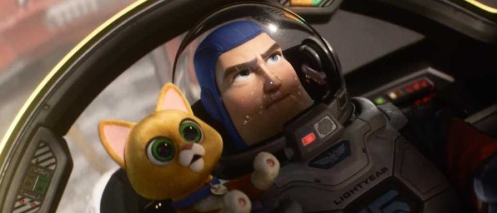 La película de Buzz Lightyear tiene nuevo trailer