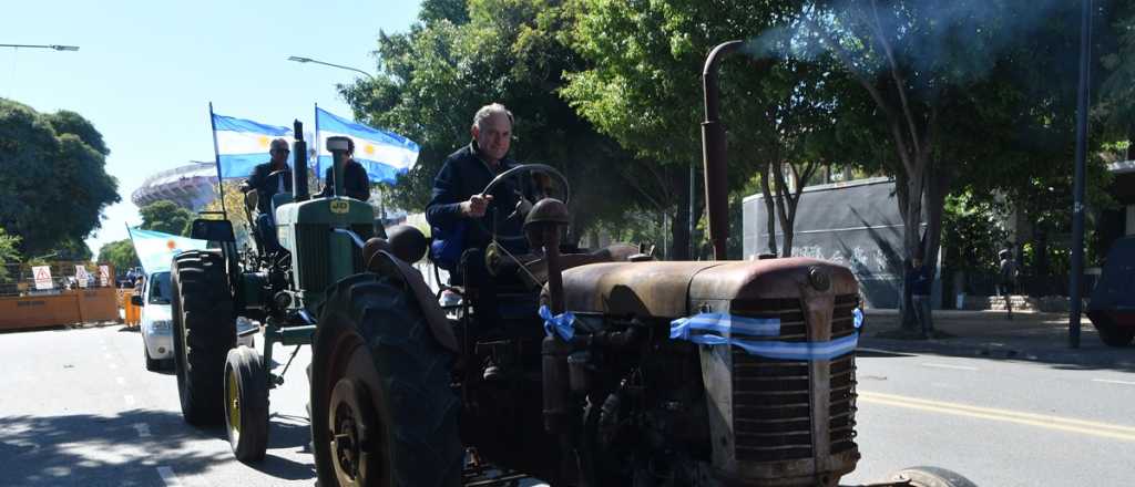 En medio de la tensión con el campo, el Gobierno negó que suban las retenciones