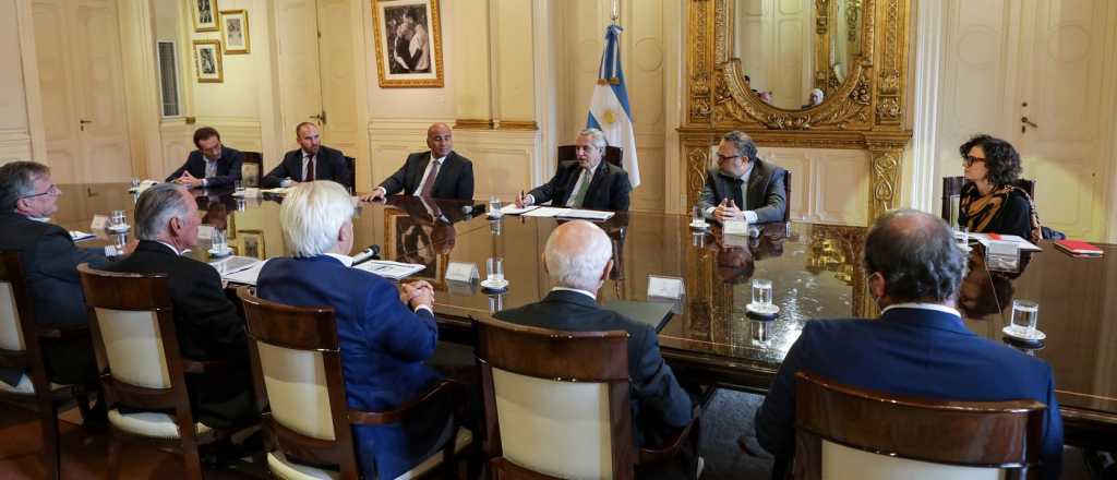 En una reunión con el Presidente, la UIA rechazó la creación de nuevos impuestos