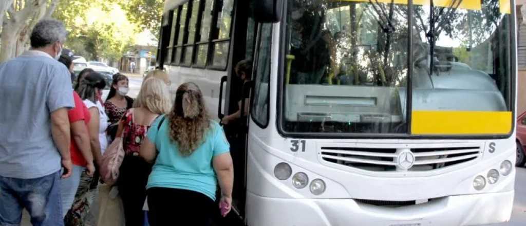 Duro reclamo de Uñac por los subsidios al transporte