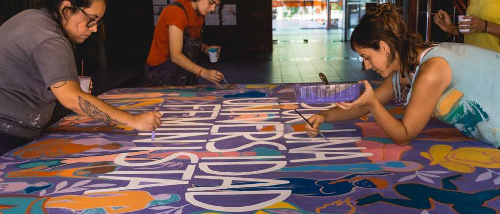 Primer encuentro de mujeres y diversidades muralistas