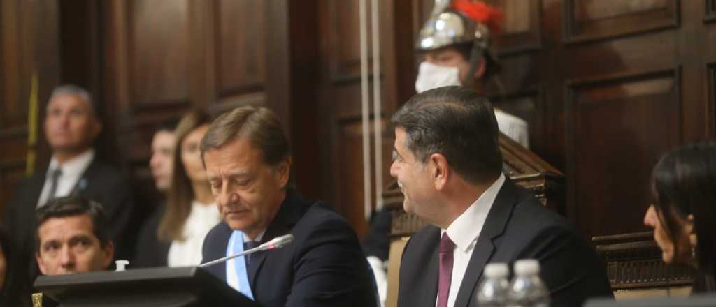 Suarez en la Asamblea Legislativa: balance y palo para la oposición