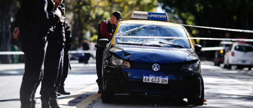 Un taxista sufrió un ACV y atropelló a cinco personas, entre ellas turistas