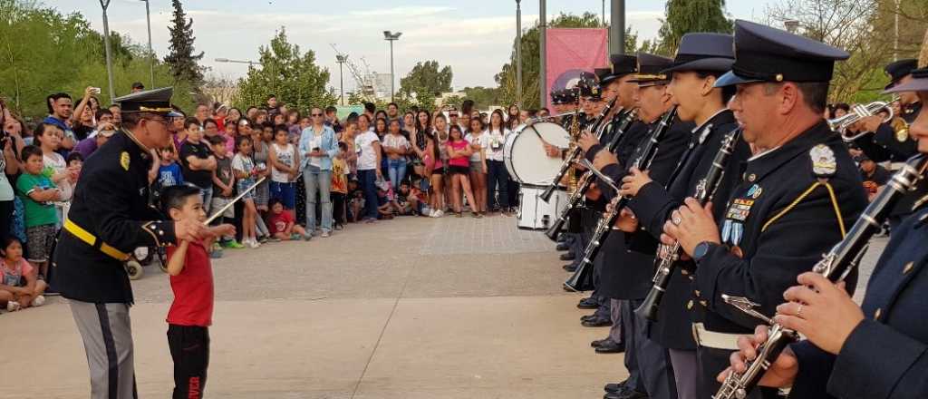 Petri da marcha atrás a la desmilitarización de los Liceos Militares