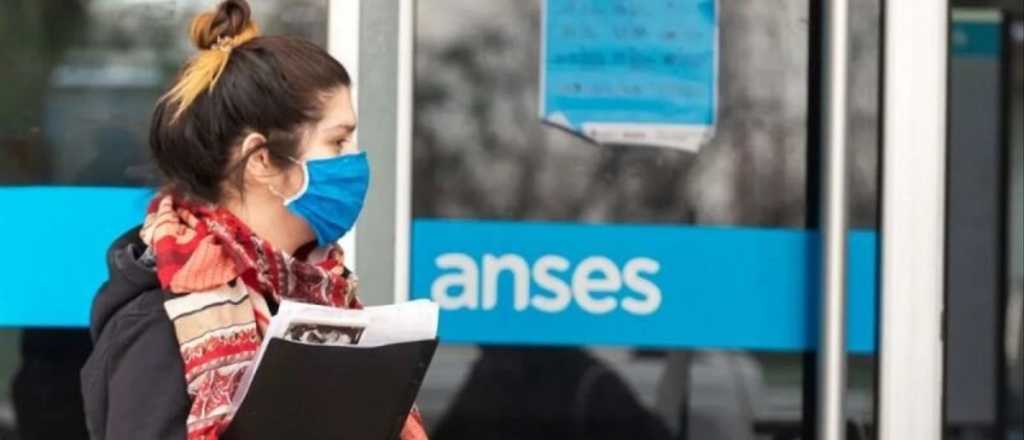 Qué mujeres pueden acceder al bono de casi 48 mil pesos de ANSES