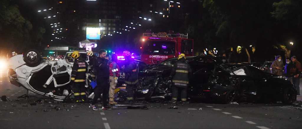 Dos jóvenes muertos y varios heridos en un choque múltiple en Palermo