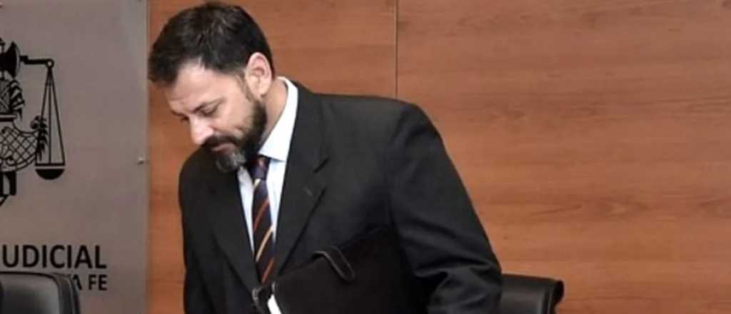 Destituyeron a un juez que liberó a un violador porque usó preservativo