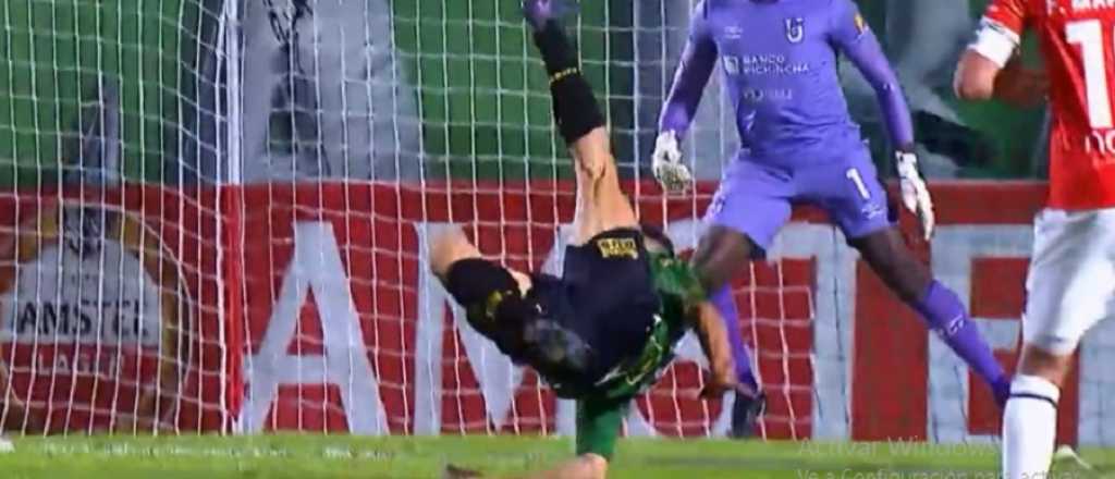 Espectacular chilena "a lo Zlatan" en la Copa Sudamericana