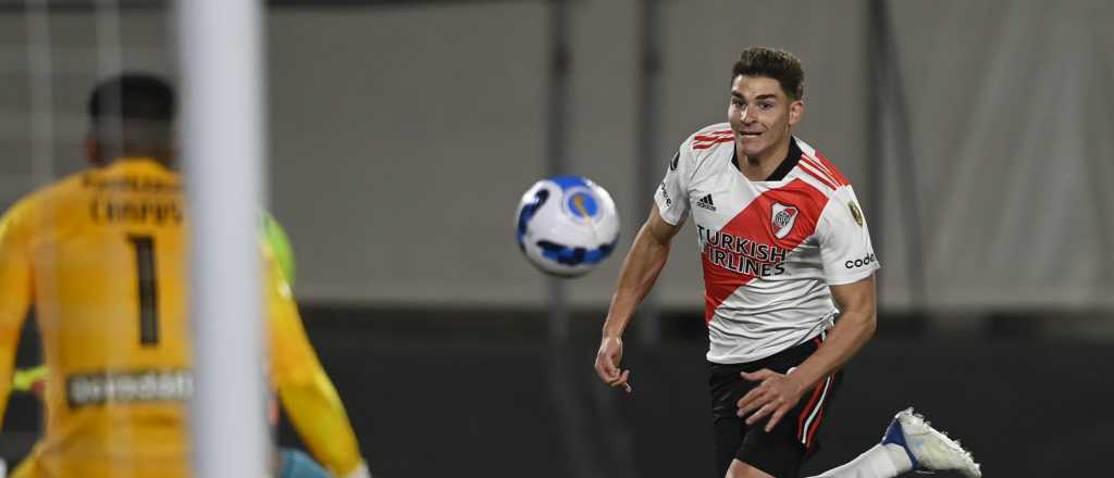 Videos: el show de Julián Álvarez y sus seis goles para el triunfo de River 