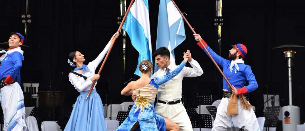 Guaymallén vistió de celeste y blanco el Parque Unimev