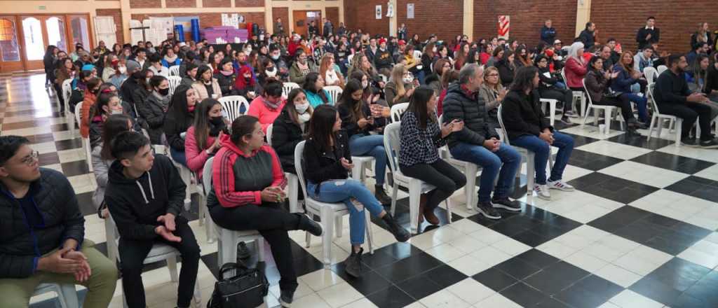 Más de 500 jóvenes inscriptos en las capacitaciones de oficios