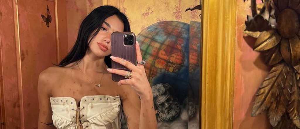 ¿Hay amor? Dua Lipa fue filmada bailando con Arón Piper en un boliche