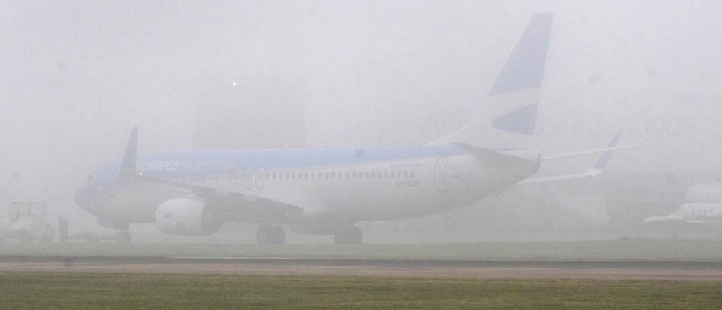 Vuelos afectados por la niebla en Ezeiza y en Aeroparque