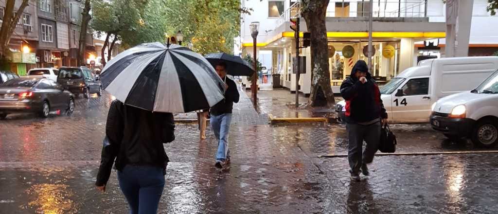 Este martes continuan las lluvias en Mendoza