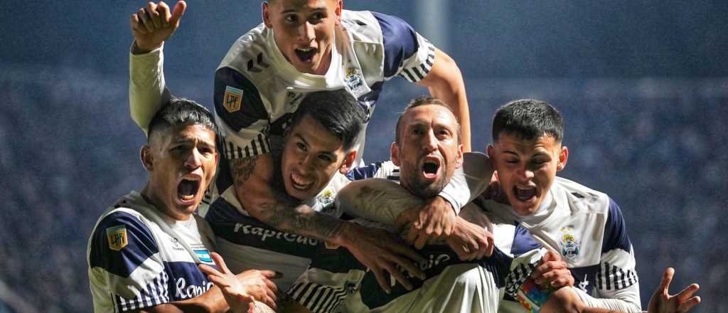 Gimnasia se impuso al Racing de Gago