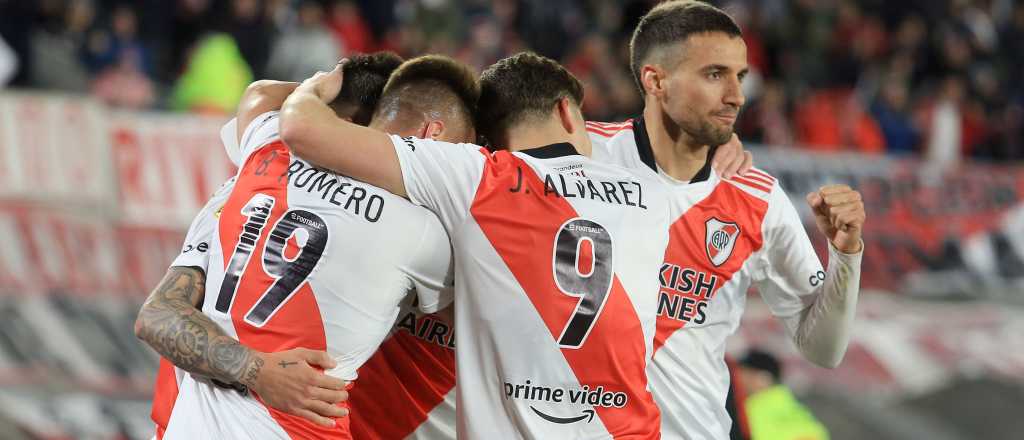 River ratificó su buen momento, venció a Lanús y se prendió en la pelea