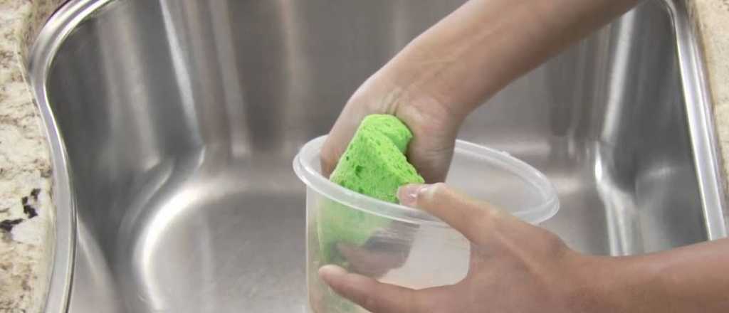 Así podés eliminar las manchas de tus recipientes de plástico