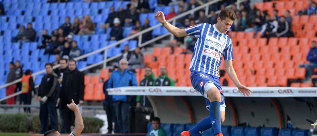 Con el re debut de Oldrá, Godoy Cruz completa el partido ante Racing