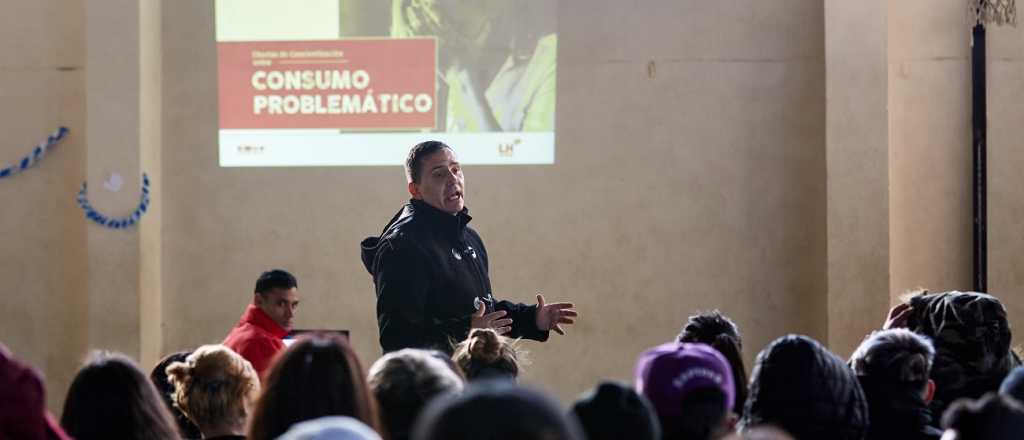 Las Heras habla sobre adicciones en las escuelas 