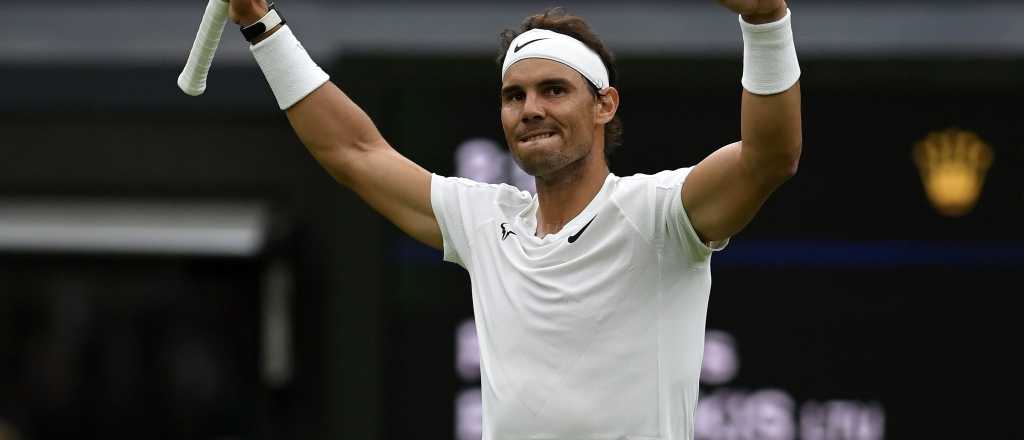 Nadal avanzó, estiró su invicto y se hizo viral con un punto de locura