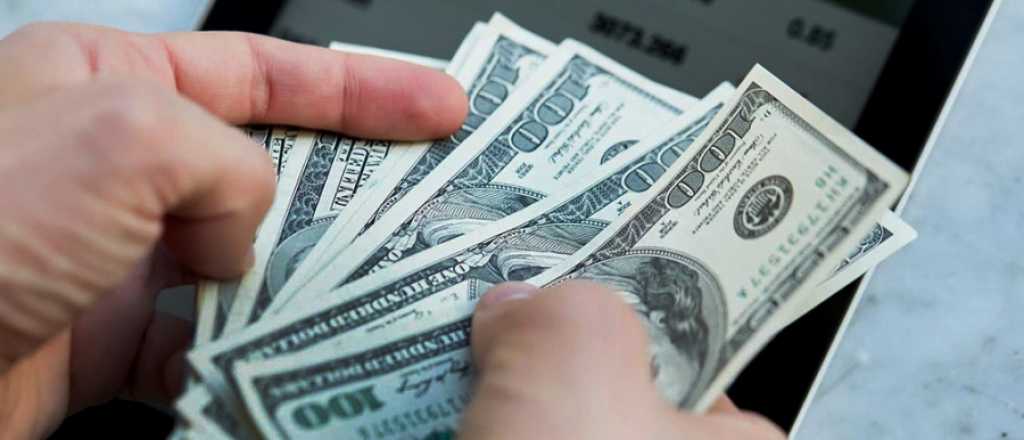 El dólar blue cerró la semana a $1.085