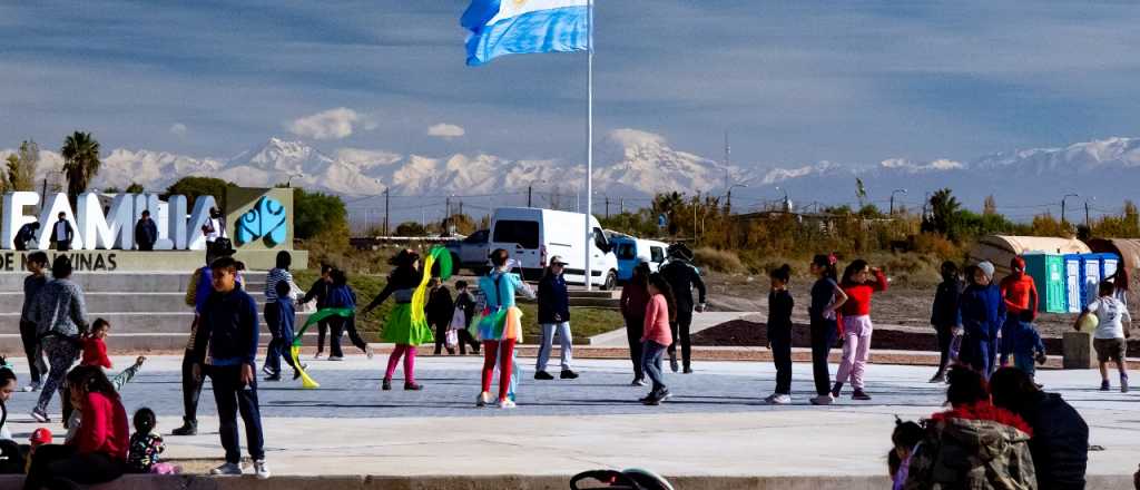 Maipú instalará una escultura icónica e invitó a los vecinos a elegirla