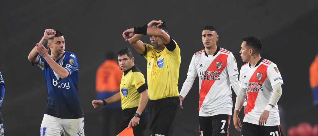 River quedó eliminado de la Libertadores por el VAR y Vélez está en cuartos