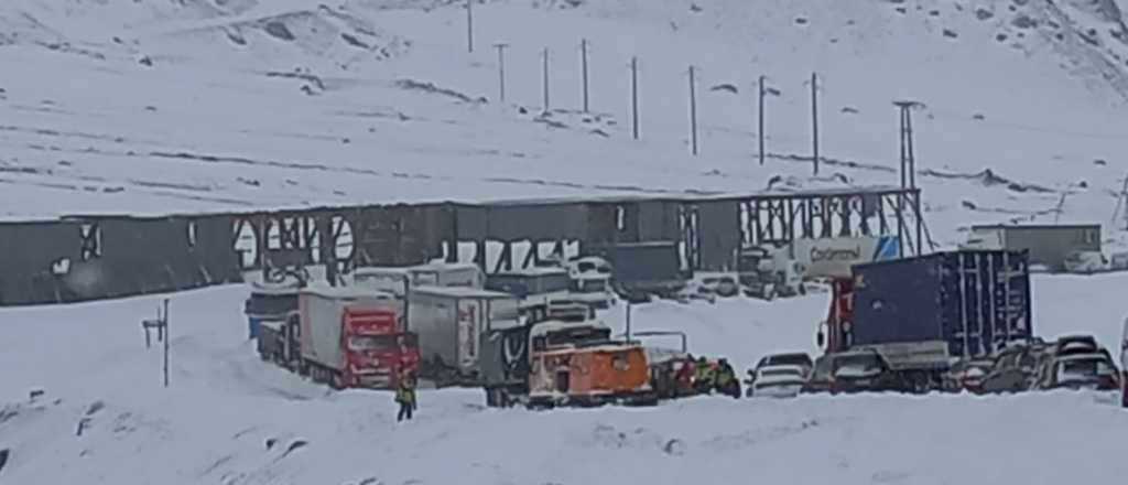 Las impactantes fotos de los varados en Alta Montaña por la nevada