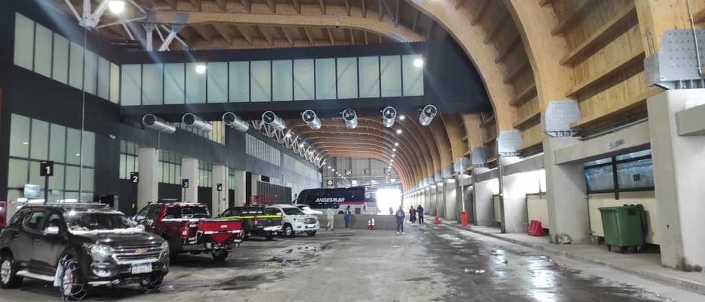 Varados en la nieve, a los barras del Colo Colo "los tienen como reyes"