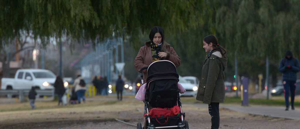 Miércoles con descenso de temperatura y lluvias en Mendoza  