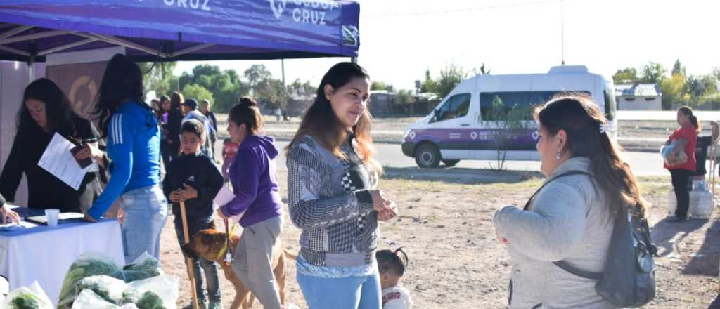 Plan Hogar: garrafas subsidiadas y bolsones de verduras en Godoy Cruz