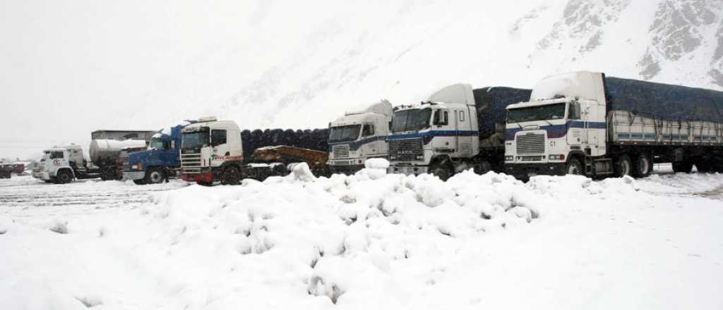 Camioneros que vayan con destino a Chile no podrán ingresar a Mendoza