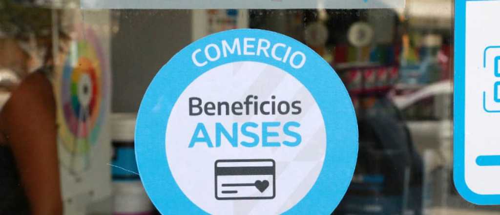 Beneficios Anses: cómo cobrar el reintegro de las compras con débito