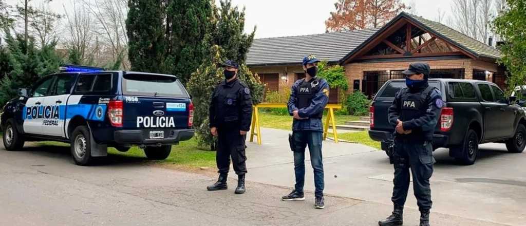 Hallaron armas, cohetes y granadas en la entrada a un camping de Ezeiza