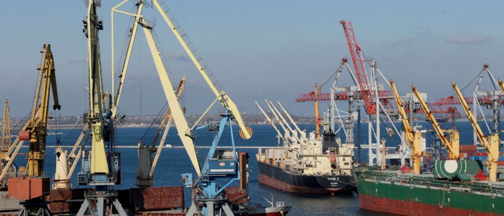 Partió de Ucrania el primer barco con cereales tras un acuerdo con Rusia