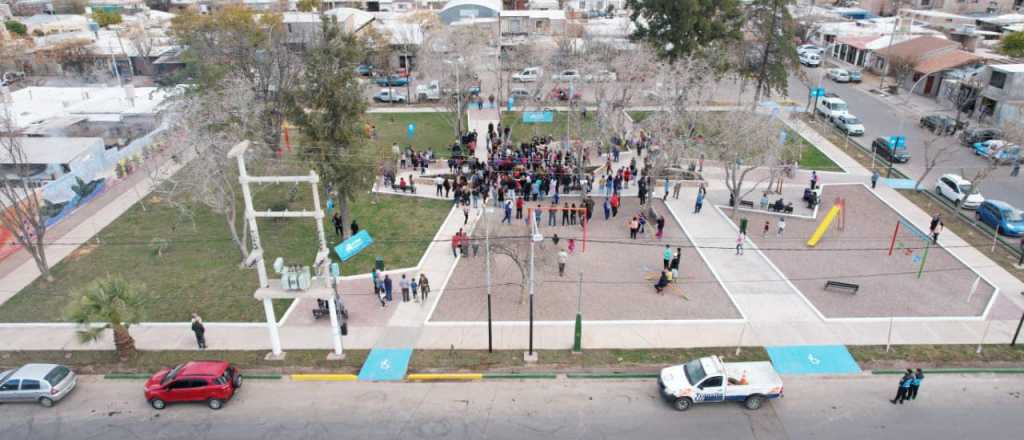 Maipú renovó la Plaza Martínez de Rosas en Gutiérrez