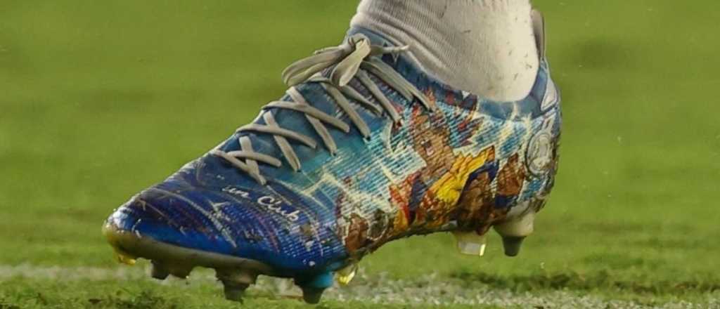 Un futbolista del Barcelona usa los mejores botines del mundo