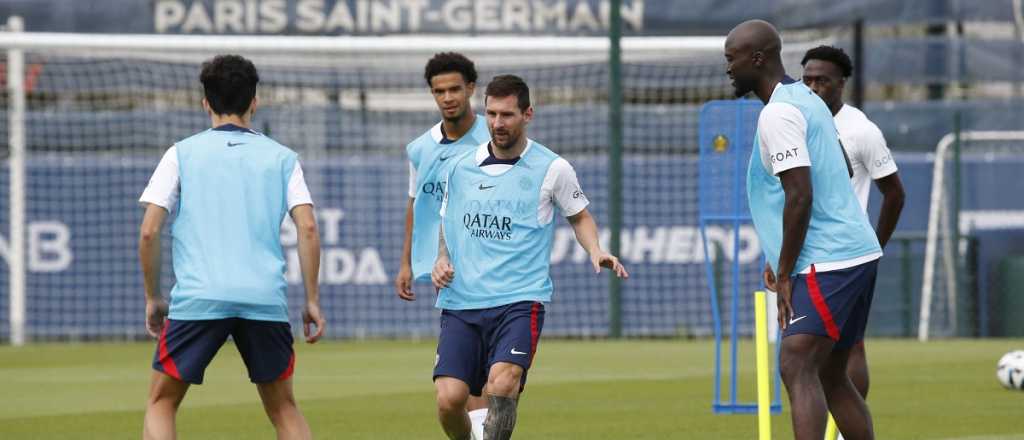 PSG comienza la defensa del título, con Messi y sin Mbappé