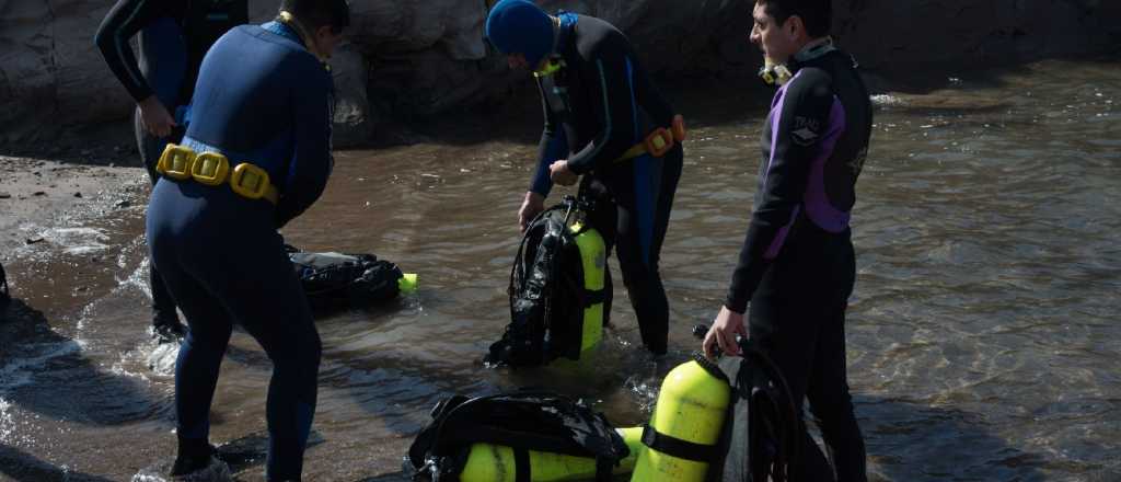 Siguen buscando al nene de 7 años arrastrado por el agua en Los Reyunos 